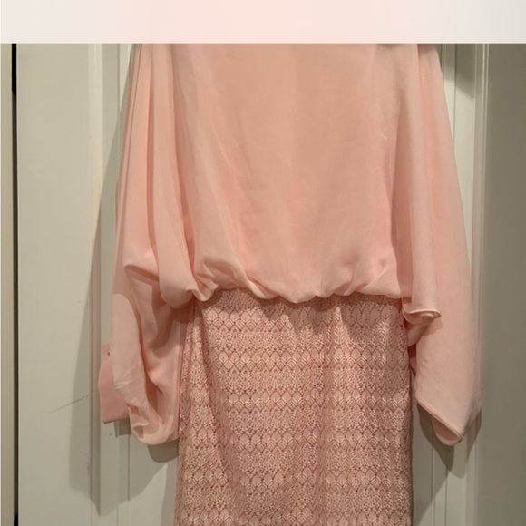 Point peach color dress - Picture 3 of 5